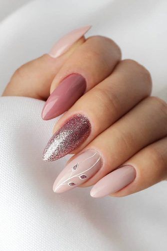Jasne paznokcie - 22 pomysły na jasny manicure [GALERIA 2020]
