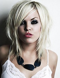 Fryzury Średnie Alternatywne EMO - 65613