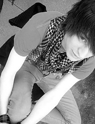 Fryzury Średnie Alternatywne EMO - 36719
