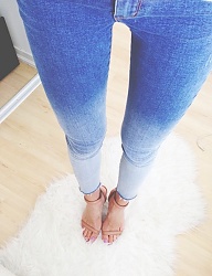 Moda Spodnie Jeansy - 1833486