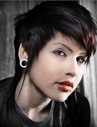 Fryzury Średnie Alternatywne EMO - 39779