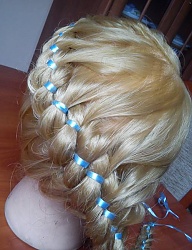 Fryzury Długie Wieczorowe Proste Warkocze Blond - 2591655
