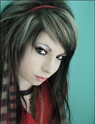 Fryzury Średnie Alternatywne EMO - 33879