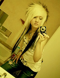 Fryzury Długie Alternatywne EMO Blond - 1504951