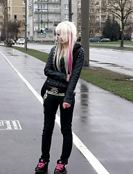 Fryzury Średnie Alternatywne EMO - 874974
