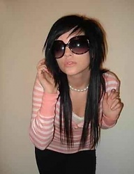 Fryzury Średnie Alternatywne EMO - 235675