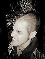 Fryzury Męskie Krótkie Alternatywne Punk Rock Czarne - 1204331
