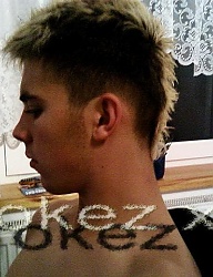 Fryzury Średnie Alternatywne Punk Rock - 44232
