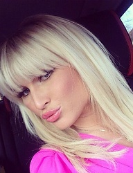 Fryzury Długie Na co dzień Proste z grzywką Rozpuszczone Blond - 2854738