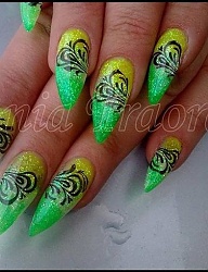 Paznokcie Szpice - 2398431