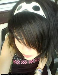 Fryzury Średnie Alternatywne EMO - 126708
