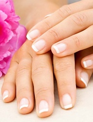 Paznokcie Naturalne French Kwadratowe - 1782444