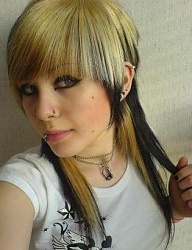 Fryzury Średnie Alternatywne EMO - 36105