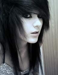 Fryzury Średnie Alternatywne EMO - 709199