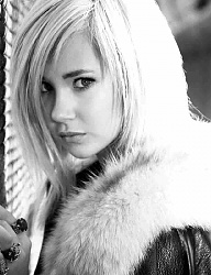 Fryzury Średnie Na co dzień Proste Rozpuszczone Blond - 2147784