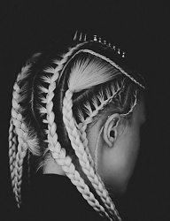 Fryzury Średnie - 3034677