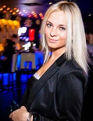Fryzury Średnie Na co dzień Proste Rozpuszczone Blond - 2115626