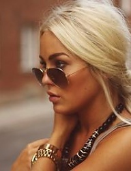 Fryzury Długie Wieczorowe Proste Upięcie Blond - 1468027
