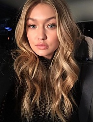 Fryzury Długie Na co dzień Kręcone Rozpuszczone Blond - 3093319