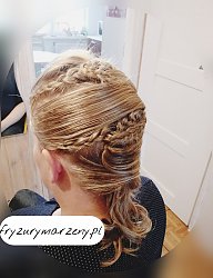 Fryzury Średnie - 3270821