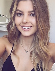 Fryzury Długie Na co dzień Kręcone Rozpuszczone Blond - 3138102