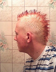 Fryzury Średnie Alternatywne Punk Rock - 54759
