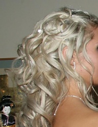 Fryzury Długie Ślubne Kręcone Rozpuszczone Blond - 1259742