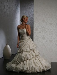Moda Ślub Suknie ślubne - 131204