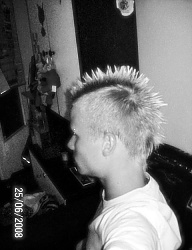 Fryzury Średnie Alternatywne Punk Rock - 39862