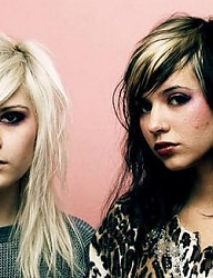 Fryzury Średnie Alternatywne EMO - 235742