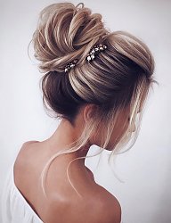 Fryzury Długie Ślubne Proste Kok Blond - 3270516
