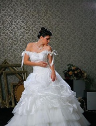 Moda Ślub Suknie ślubne - 521209