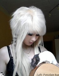 Fryzury Średnie Alternatywne EMO - 911626