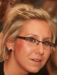 Fryzury Średnie Na co dzień Proste Rozpuszczone Brązowe - 1224727