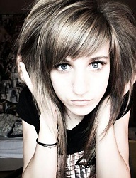 Fryzury Średnie Alternatywne EMO - 259379