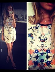 Moda Sukienki Pozostałe - 1722260