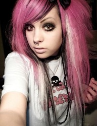 Fryzury Średnie Alternatywne EMO - 80370