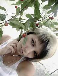 Fryzury Średnie Alternatywne EMO - 47836