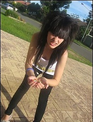 Fryzury Średnie Alternatywne EMO - 239714
