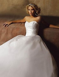 Moda Ślub Suknie ślubne - 686392