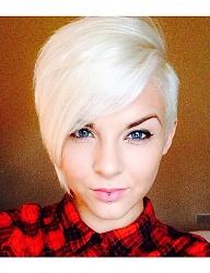 Fryzury Krótkie Na co dzień Proste z grzywką Rozpuszczone Blond - 2815391