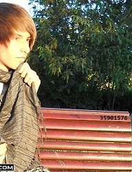 Fryzury Średnie Alternatywne EMO - 832675