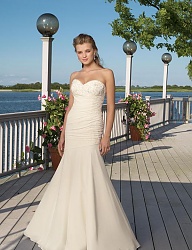 Moda Ślub Suknie ślubne - 579587