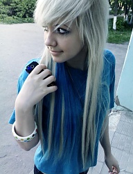 Fryzury Średnie Alternatywne EMO - 744394