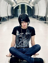 Fryzury Średnie Alternatywne EMO - 708596