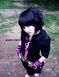 Fryzury Średnie Alternatywne EMO - 34045