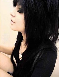 Fryzury Średnie Alternatywne EMO - 203944