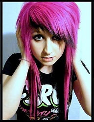 Fryzury Średnie Alternatywne EMO - 174402