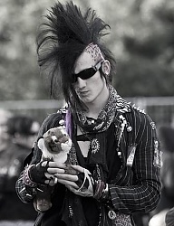 Fryzury Średnie Alternatywne Punk Rock - 1060032