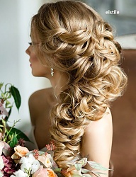 Fryzury Długie Ślubne Kręcone Upięcie Blond - 3086803